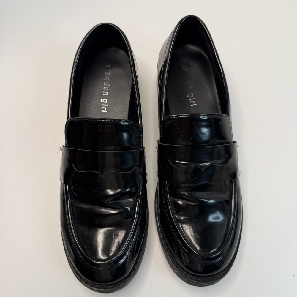Madden Girl Black Patent Chunky Loafers G Hatch Style Size 7.5 Y2K Academia - Picture 4 of 12